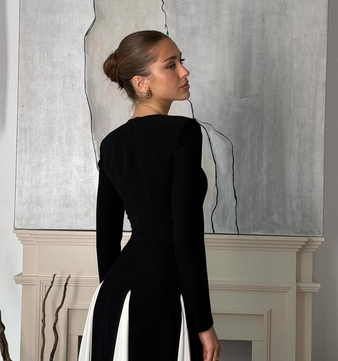 Elegante Maxi Jurk met Contrasterende Details