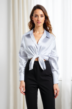 Elegante Lichtblauwe Satijnen Blouse - Stijlvolle Top