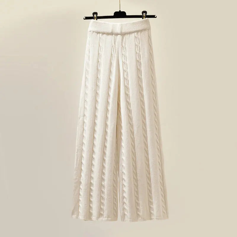 Angela: Stijlvolle Drie-delige Gebreide Winterset