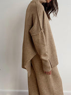 Chique Gebreide Loungewear Set: Trui met Rolkraag & Wijde Broek