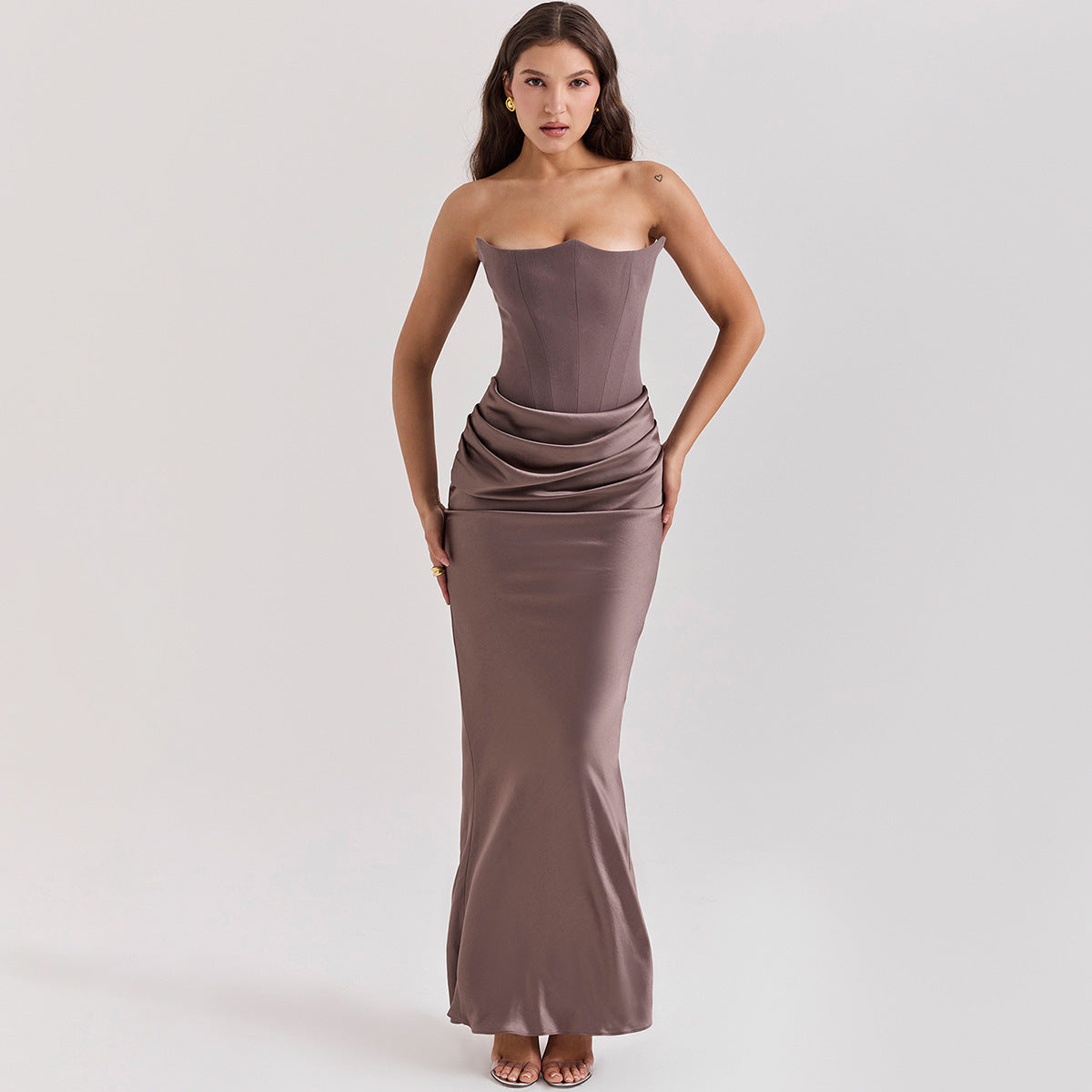 Chique Strapless Maxi Jurk met Corset Bodice