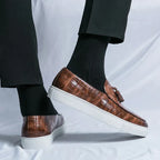 Moderne Heren Loafers: Croco Print & Tassel Detail