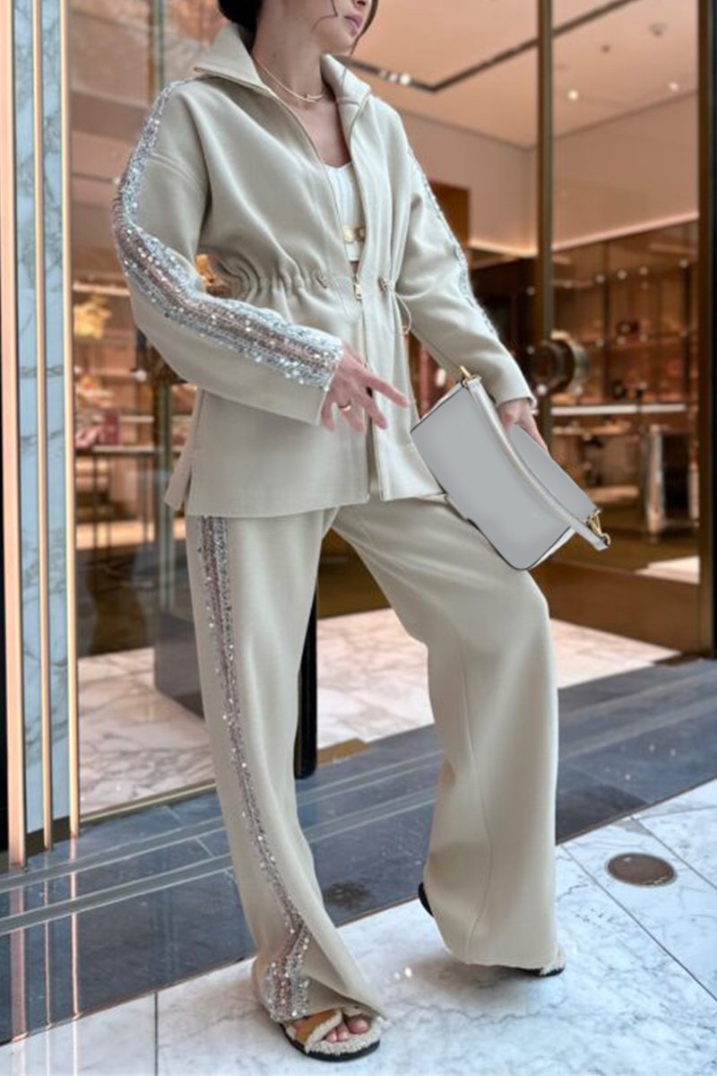 Luxe Dames Trainingspak met Strass Details