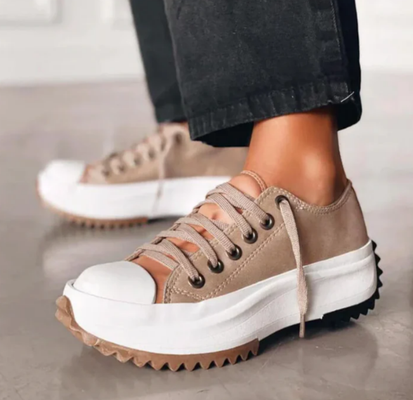 All Season Sneakers met Chunky Zool - Stijlvol Wit